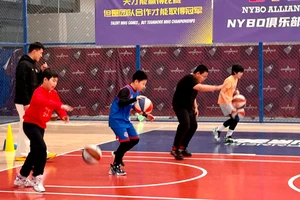 乌鲁木齐合聚变儿童篮球训练营